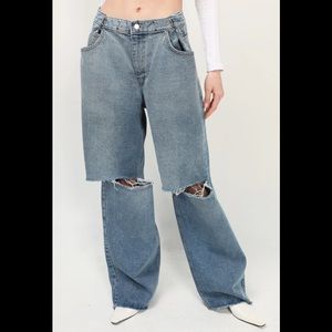 Storets wide leg ripped knee hook fit jeans size S